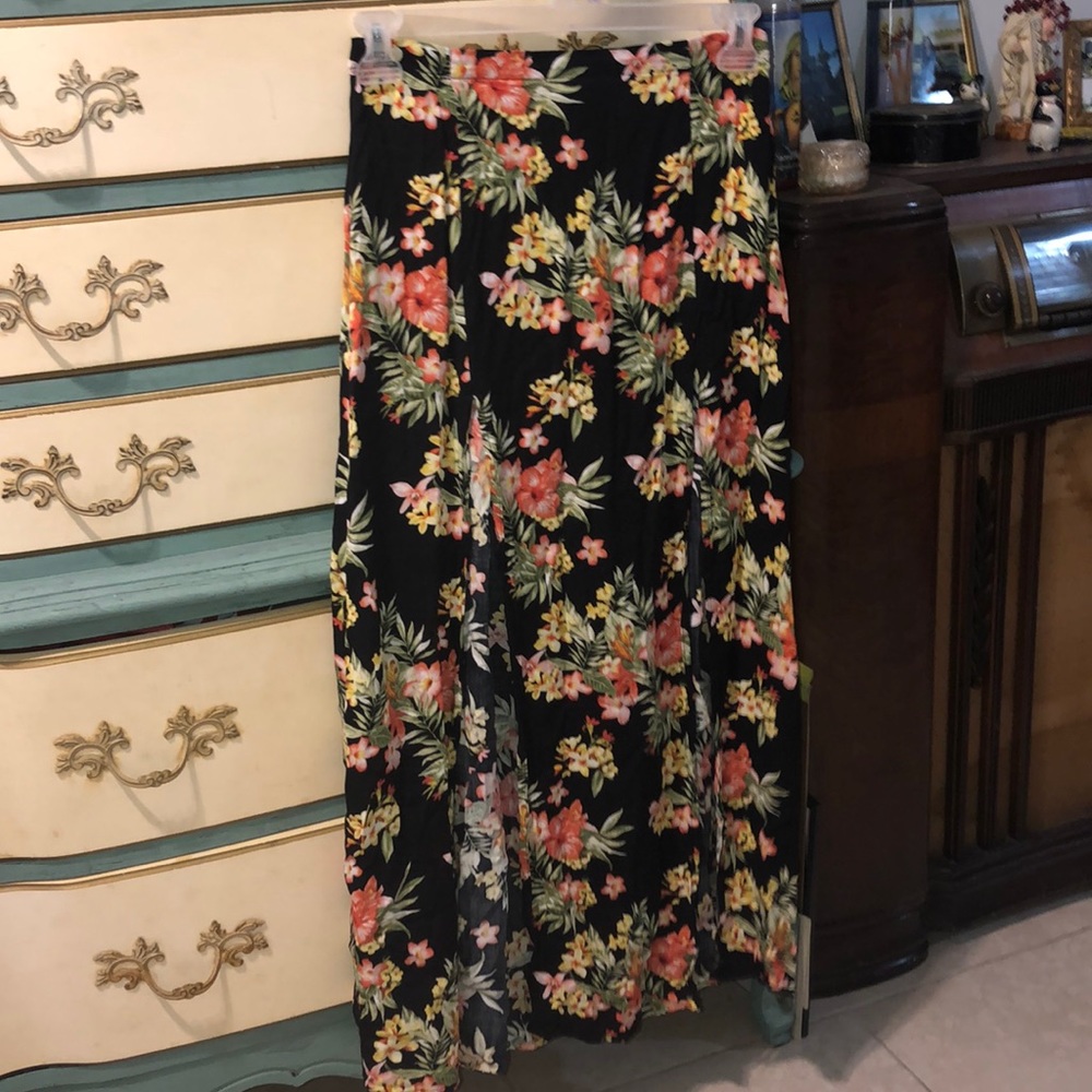 Forever 21 Tropical Summer Floral Maxi Skirt
